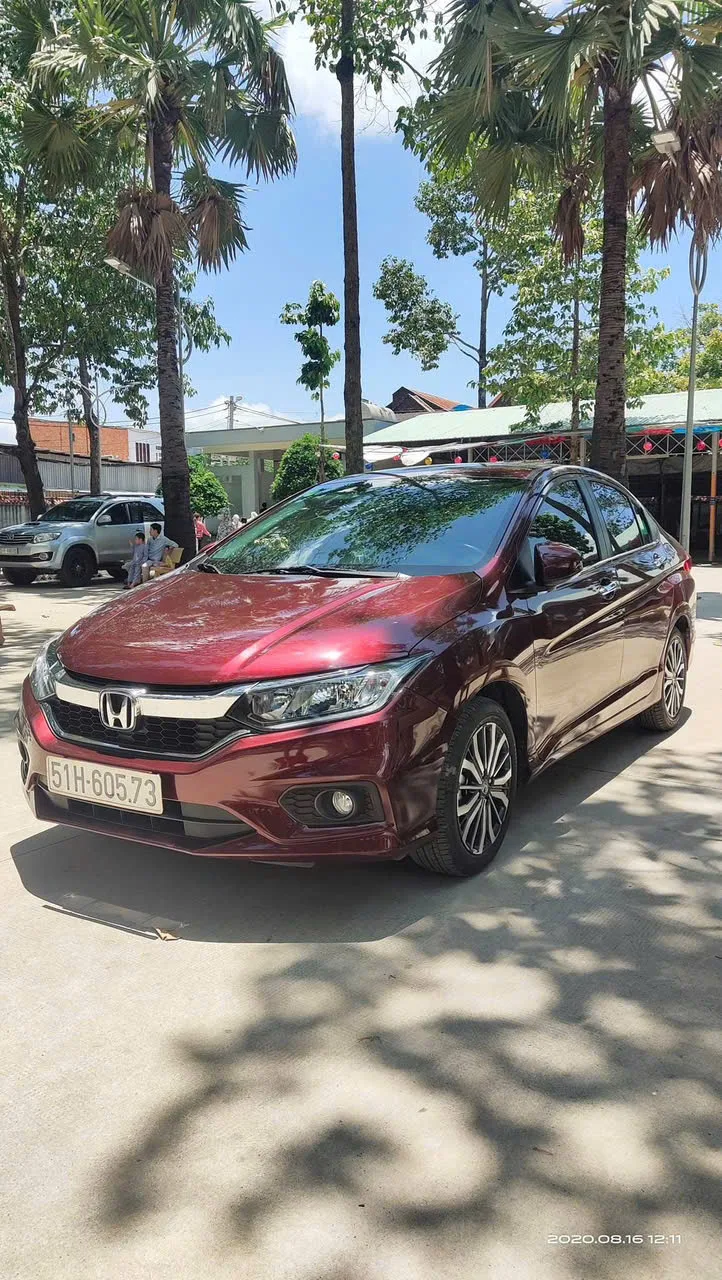 Honda City 4 chỗ