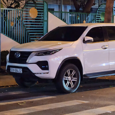 Thuê Xe Fortuner