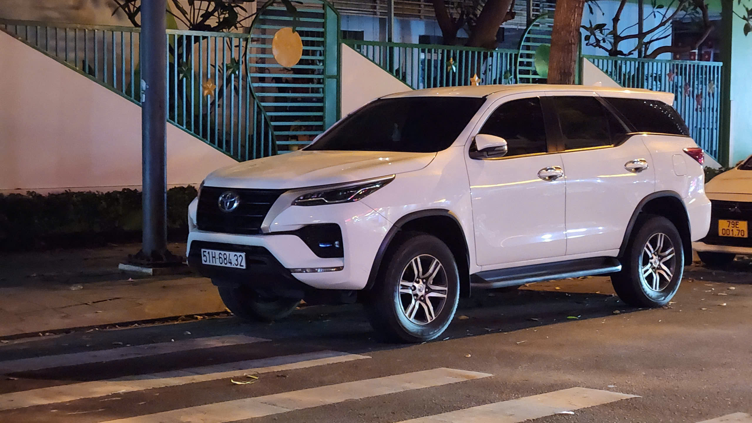 Thuê Xe Fortuner