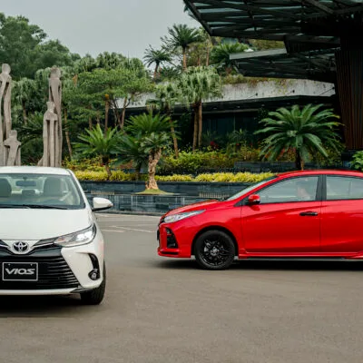 Xe 4 Chỗ