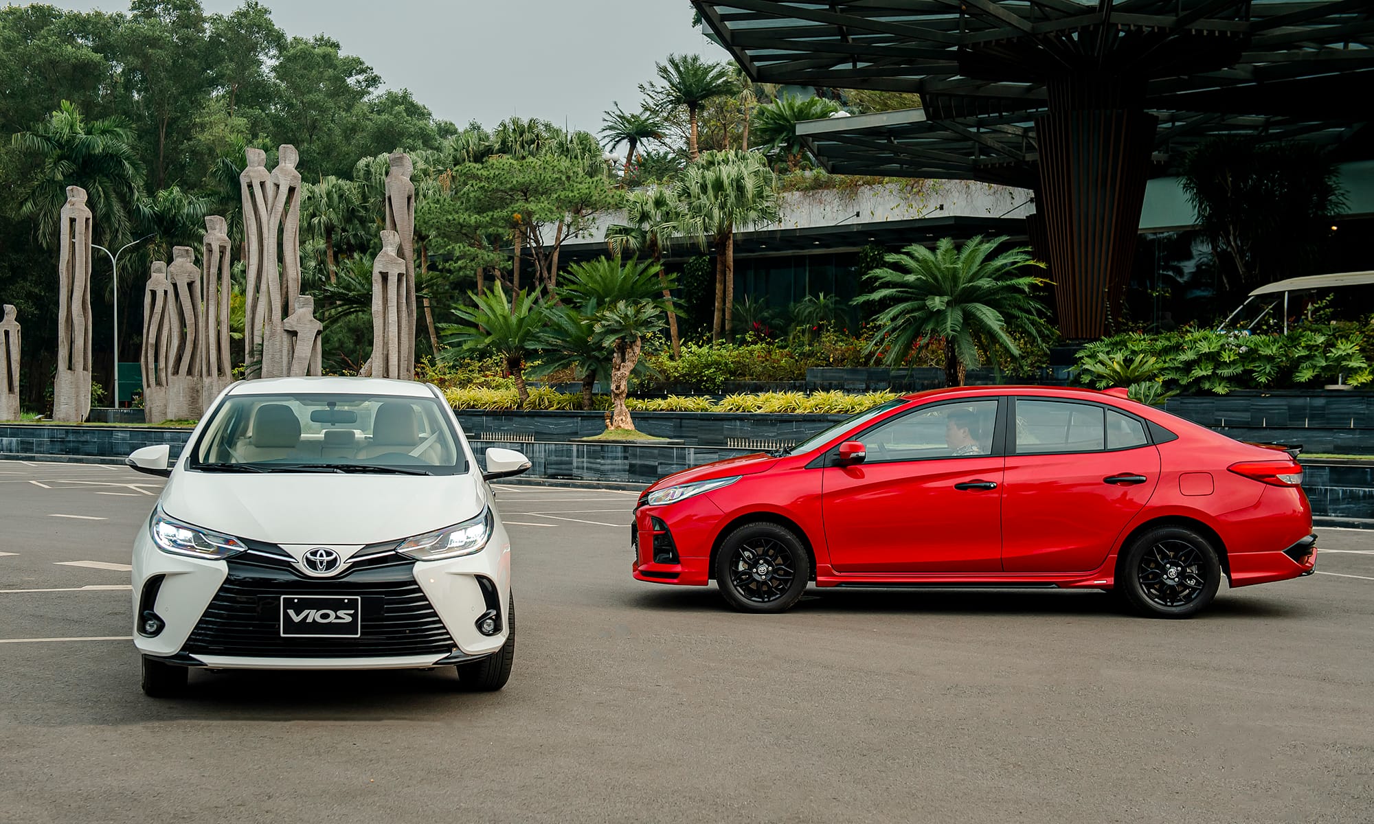 Xe 4 Chỗ